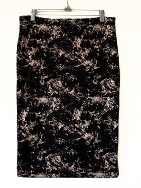 H&M Basics Black Marbled Print Skirt Size M